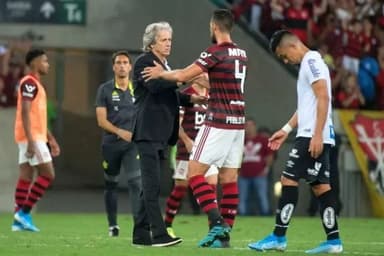 Jorge Jesus e Pablo Marí