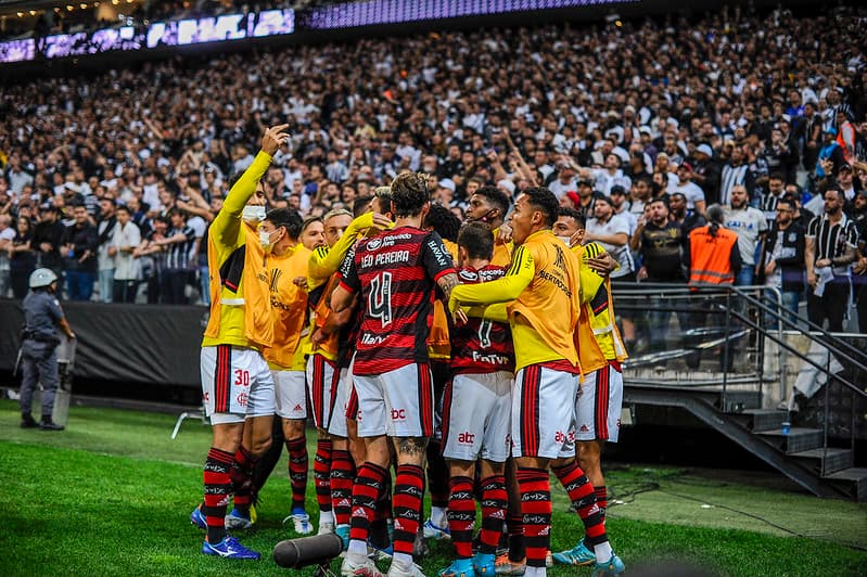Jogadores do Flamengo na Neo Química Arena