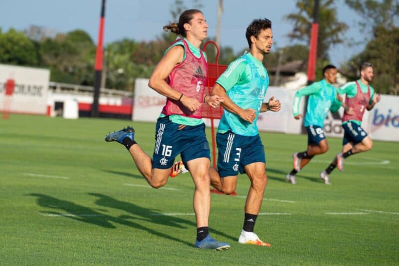 Filipe Luís volta ao time do Flamengo em jogo contra o Nova Iguaçu pelo Cariocão
