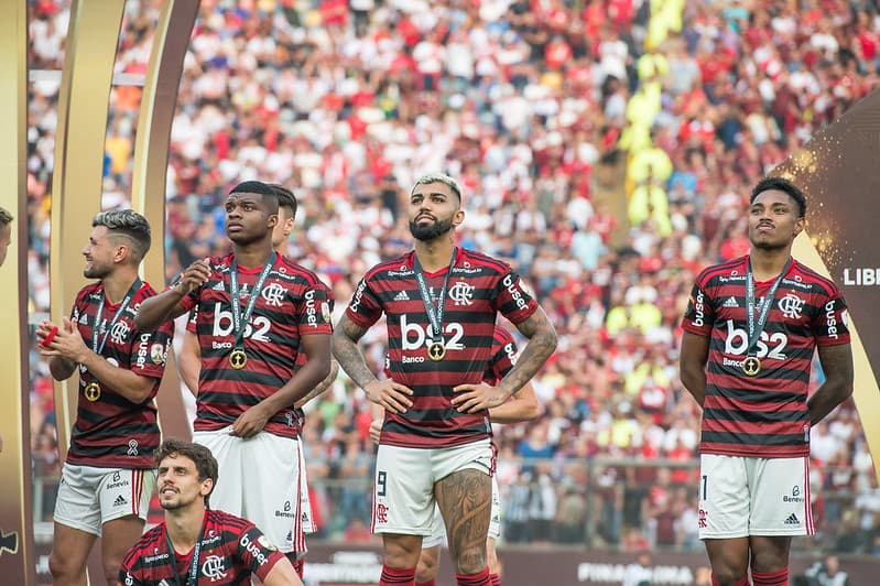 O Vasco avança nas negociações de atacante que foi um dos símbolos do bi da Libertadores do Flamengo contra o River Plate