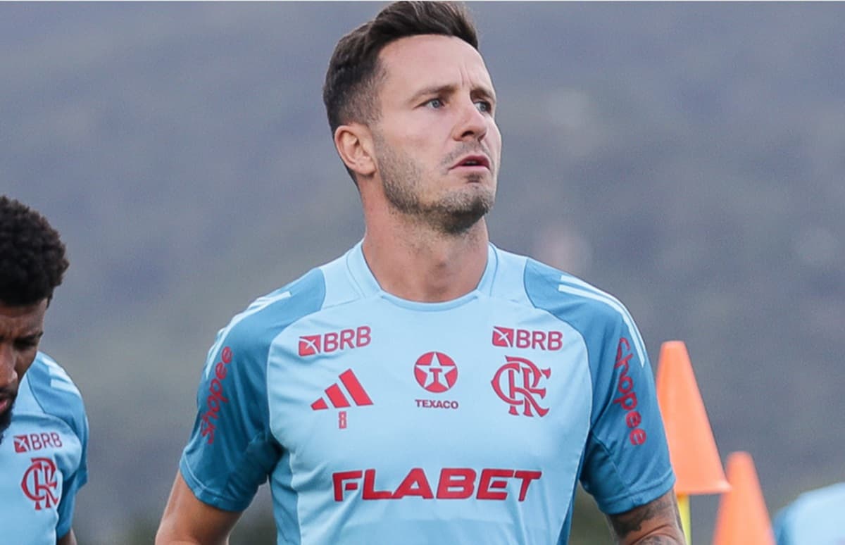 saúl em treino no ninho do urubu do flamengo