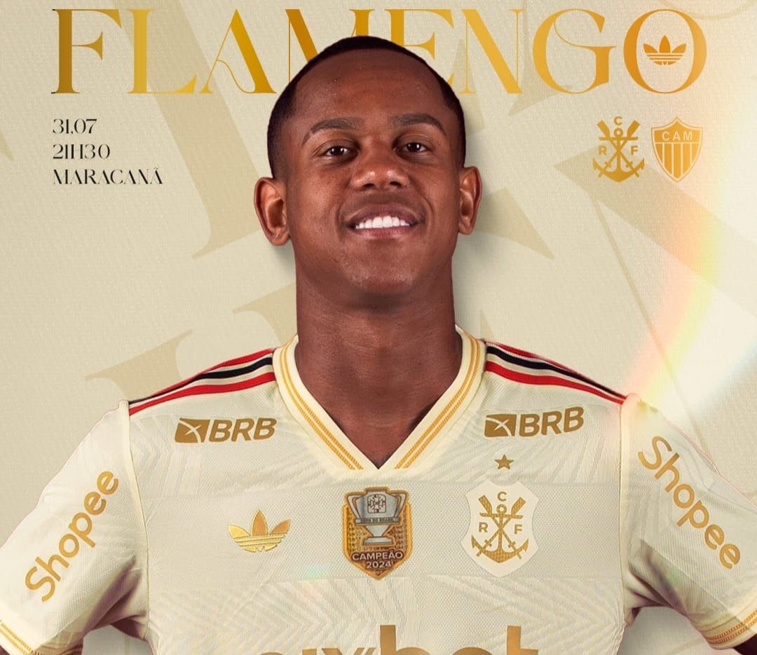 Wallace Yan com nova camisa do Flamengo