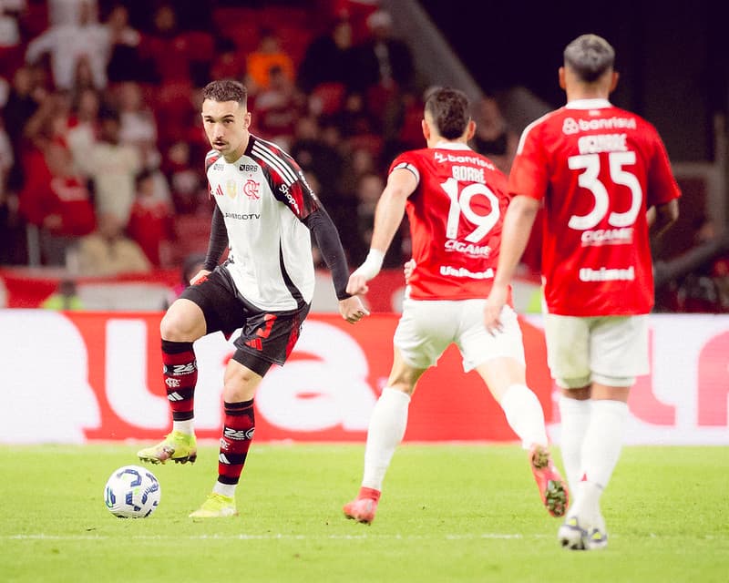 Léo Ortiz em Flamengo x Internacional