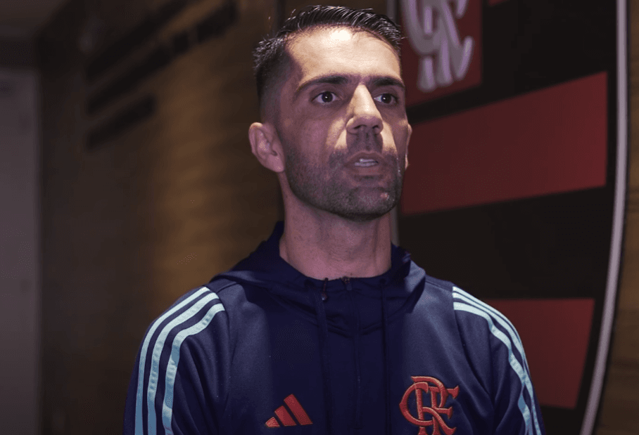 Alfredo Almeida, gerente da base do Flamengo, em entrevista à Flamengo TV