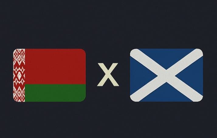 Bandeira da Bielorrússia à esquerda e bandeira da Escócia à direita, separadas por um "X" branco central sobre fundo azul escuro