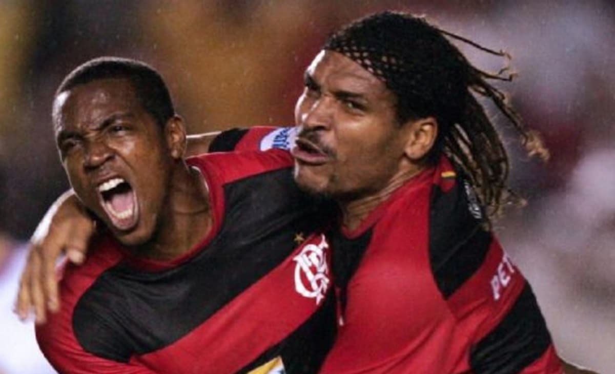 claiton ex-flamengo ao lado de renato abreu