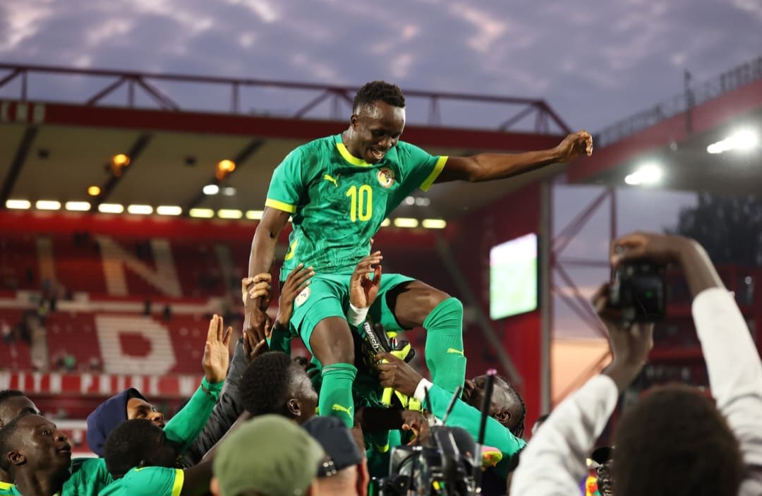 Sabaly exaltado após amistoso de Senegal contra a Inglaterra