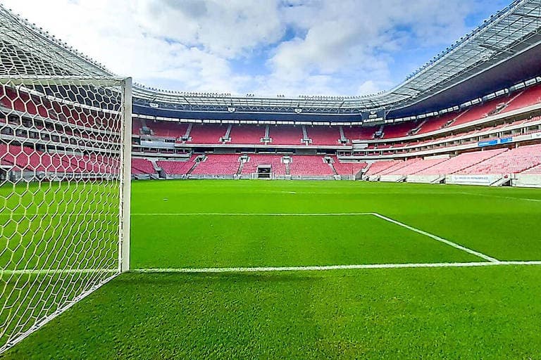 Gramado da Arena Pernambuco, onde será Sport x Flamengo