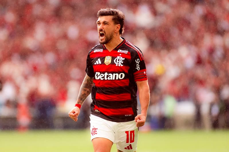 Arrasca comemora seu gol diante do Palmeiras