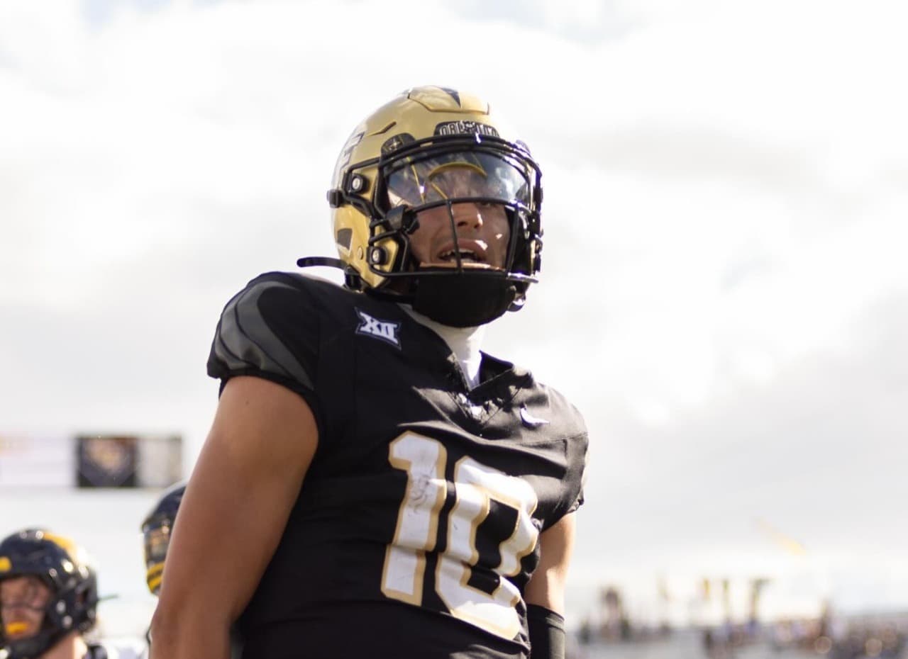 Davi Belfort, filho de Vitor Belfort, torcedor do Flamengo, comemora seu primeiro touchdown no futebol americano universitario