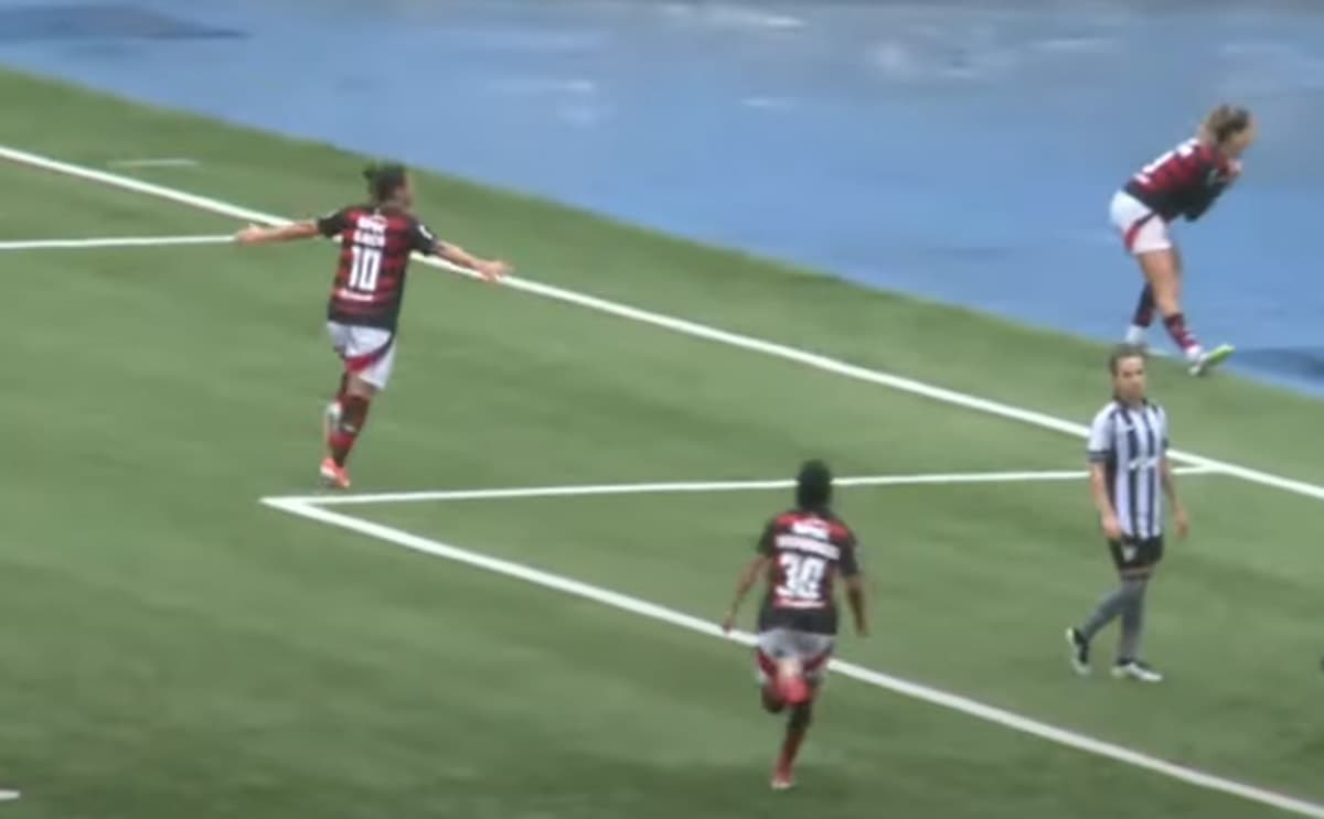 Print com Glaucia e companheiras vibrando com gol contra o Botafogo pelo Carioca Feminino 2025