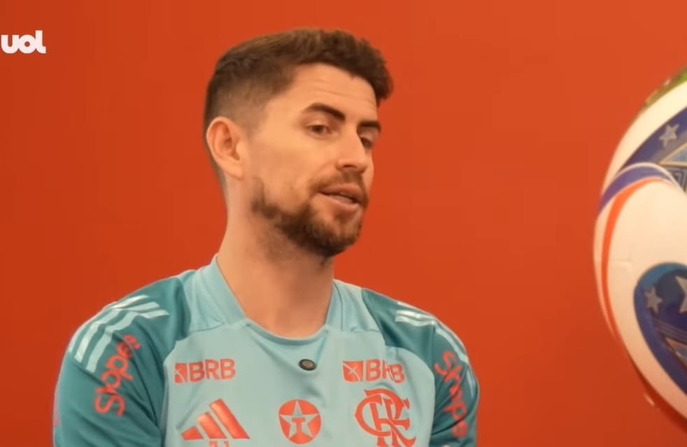 Jorginho fala em entrevista ao uol, sobre arbitragem no futebol brasileiro