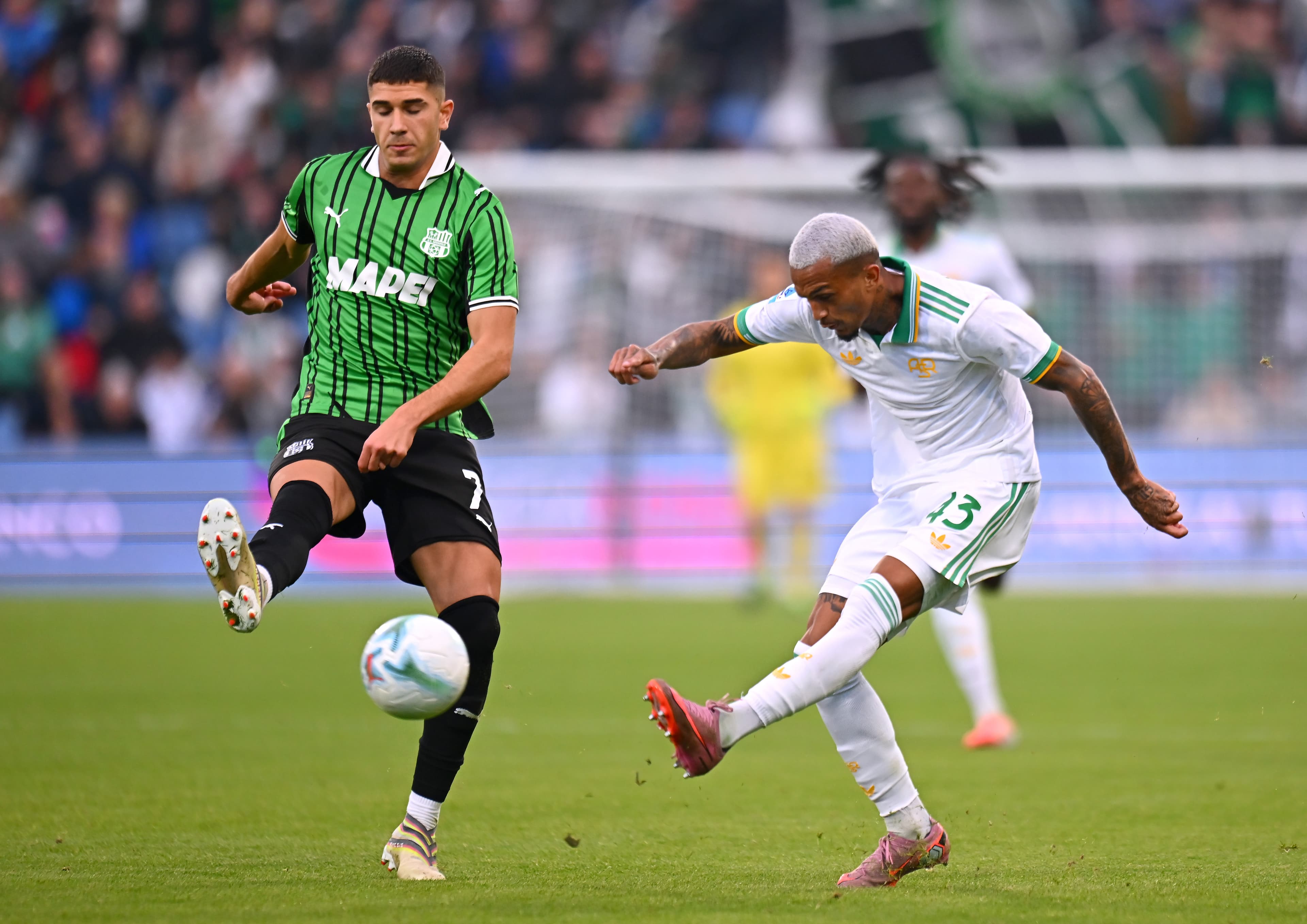 Wesley em lance durante Sassuolo x Roma