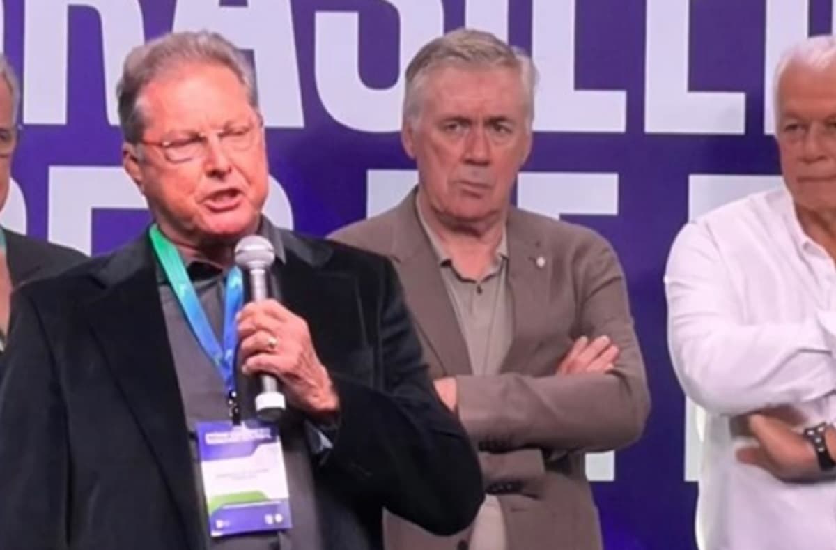 Oswaldo de Olveira manda indireta a Ancelotti