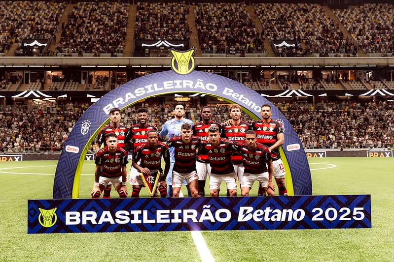 Flamengo perfilado antes de jogo do Brasileirão