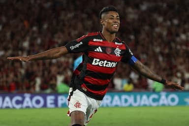 Bruno Henrique comemora gol Flamengo x Santos