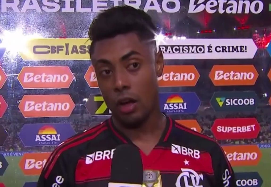 Bruno Henrique concede entrevista após Flamengo x Santos