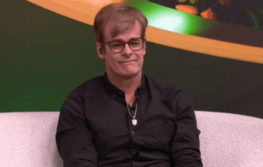 Fernando Gil chora durante transmissão do AeroFla.