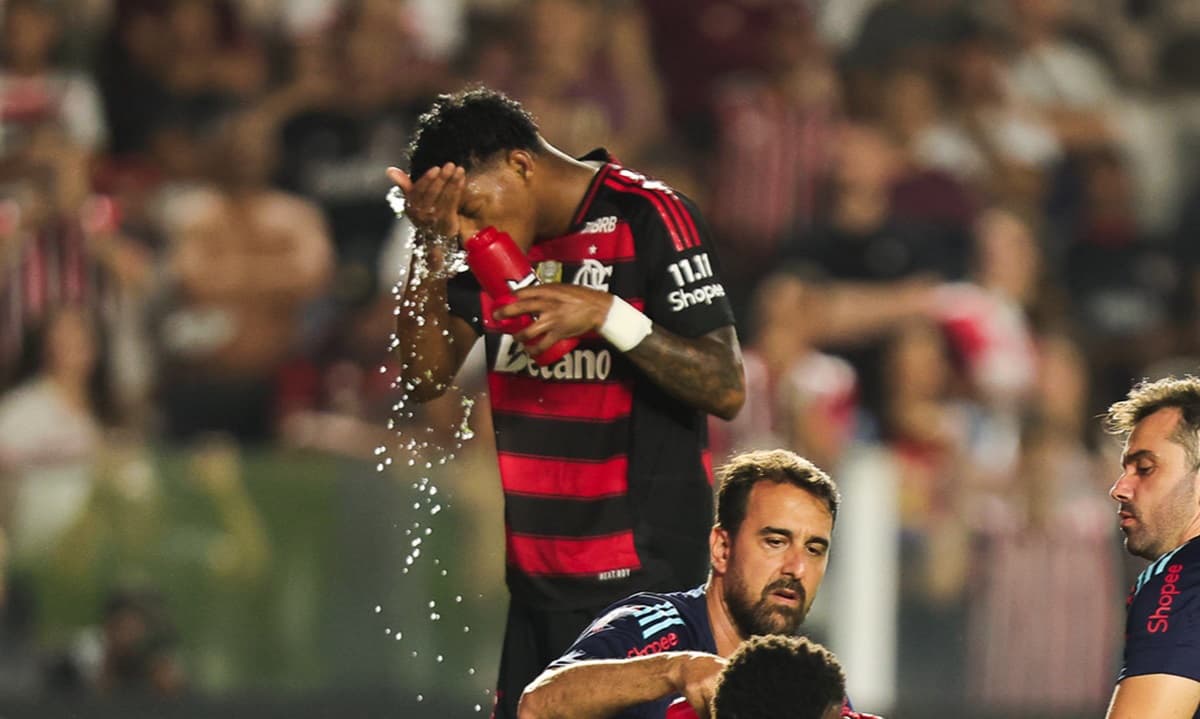 Gonzalo Plata expulso em Flamengo e São Paulo