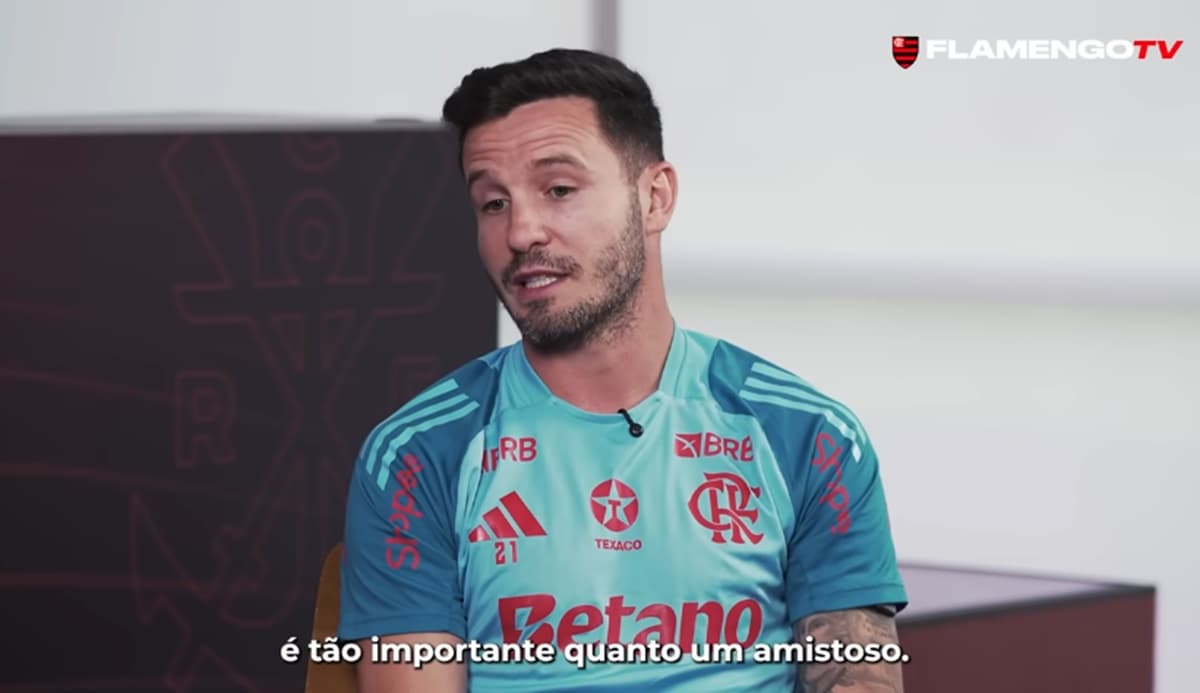 Saúl em entrevista à Flamengo TV no YouTube