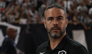 Artur Jorge, ex-Botafogo, é plano B do Flamengo