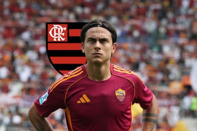 Paulo Dybala durante partida da Roma, atrás do argentino, o escudo do Flamengo