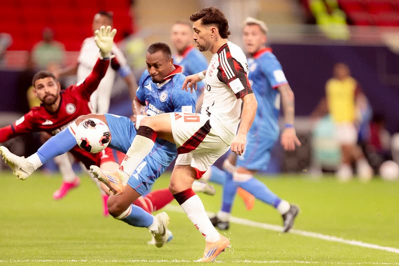 Arrasca marca seu segundo gol diante do Cruz Azul
