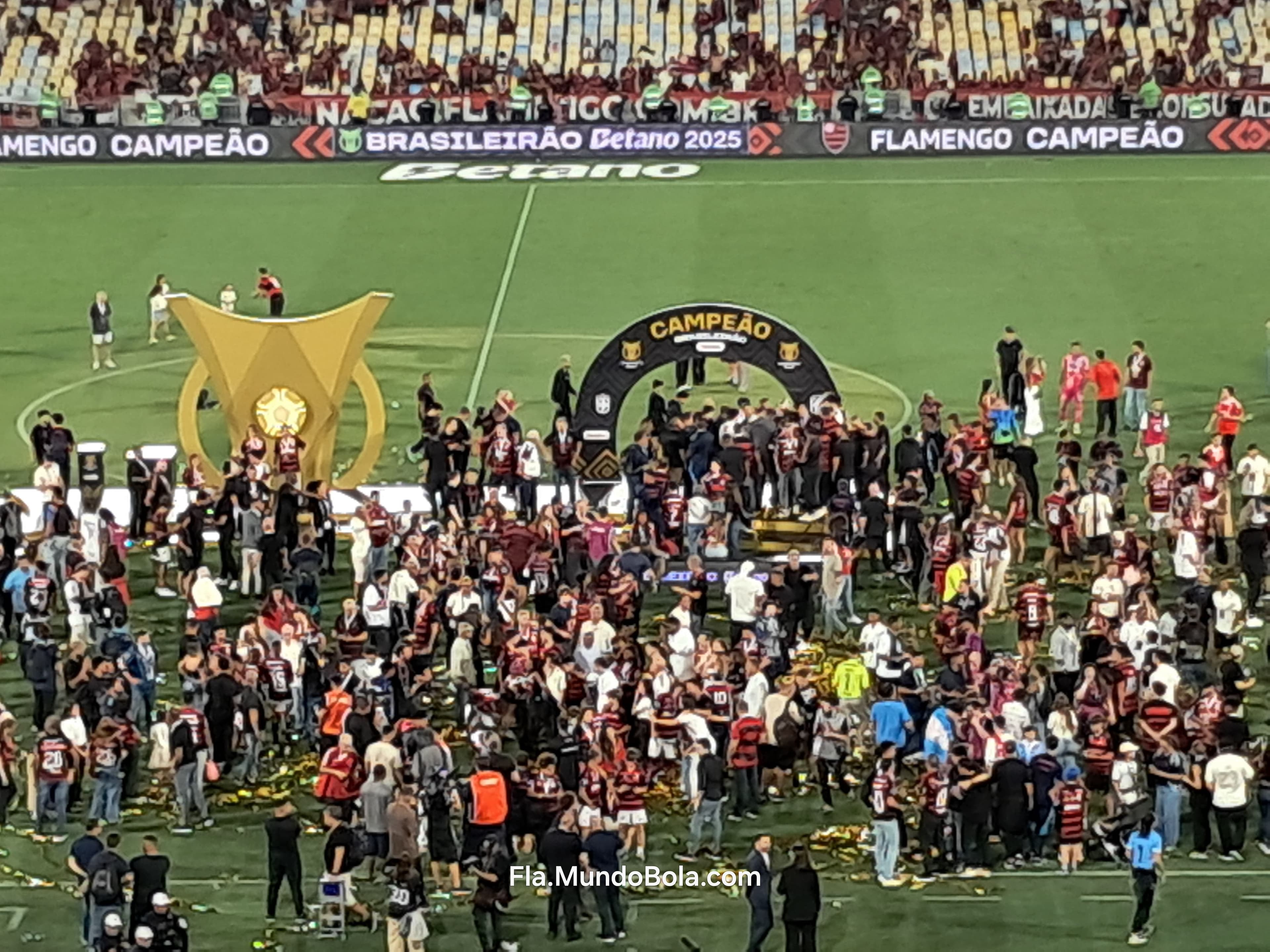 Festa do Flamengo com o título brasileiro no Maracanã