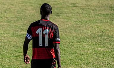 João Pedro, ex-Flamengo, vai jogar no Londrina