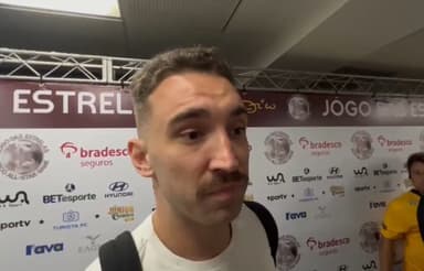 Léo Ortiz comentou polêmica do pênalti contra o PSG e chegada de Vitão ao Flamengo