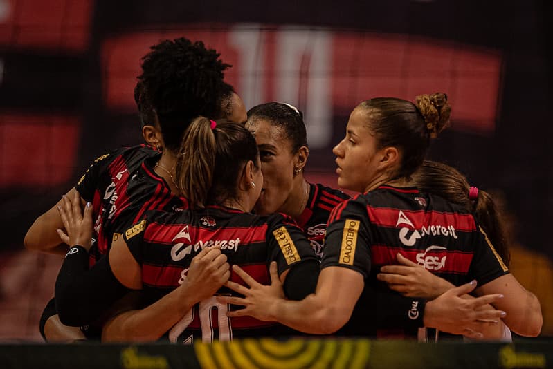 Sesc Flamengo comemora vitória sobre Paulistano Barueri pelas quartas de final da Copa Brasil no Tijuca Tênis Clube