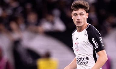 Breno Bidon, do Corinthians, está na mira do Flamengo