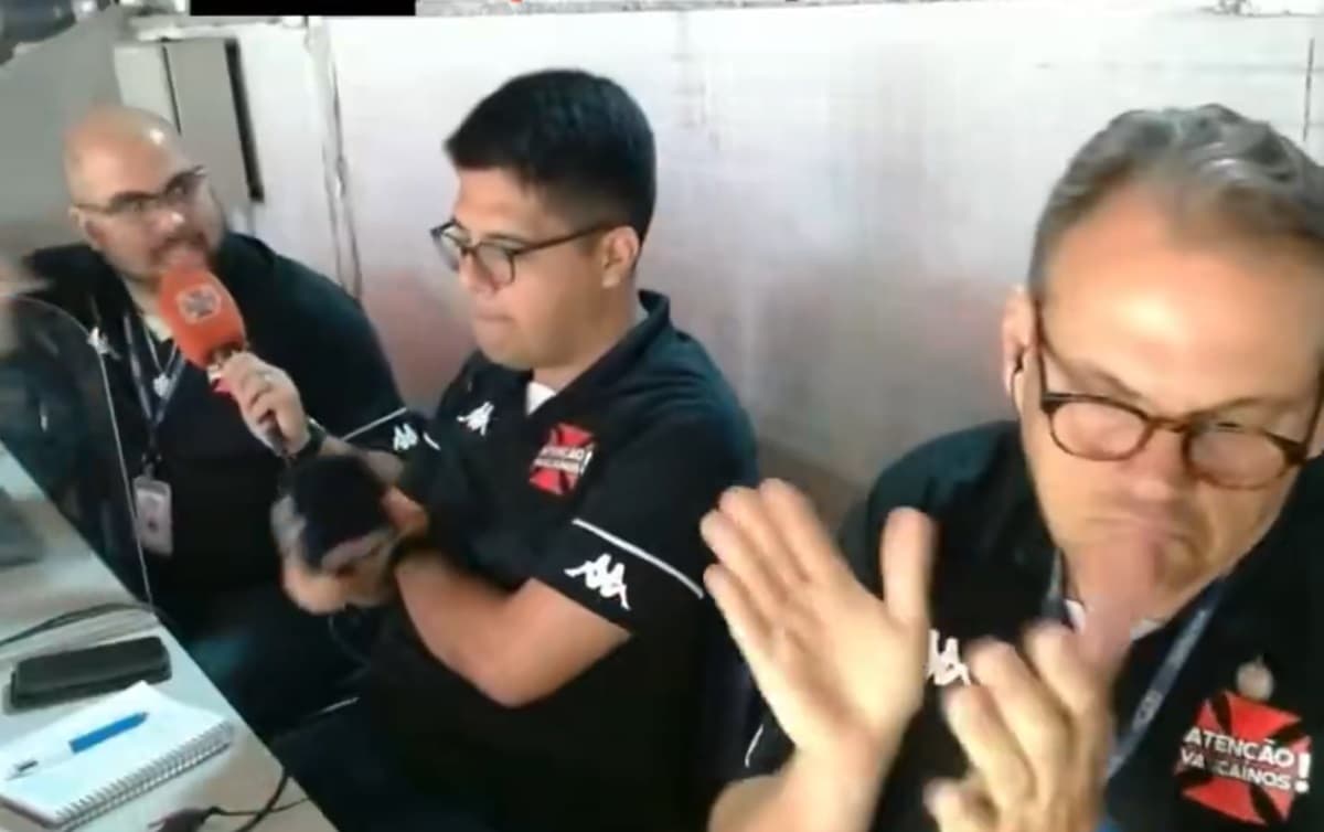 Gol de Carrascal do Flamengo arranca aplausos de canal do Vasco