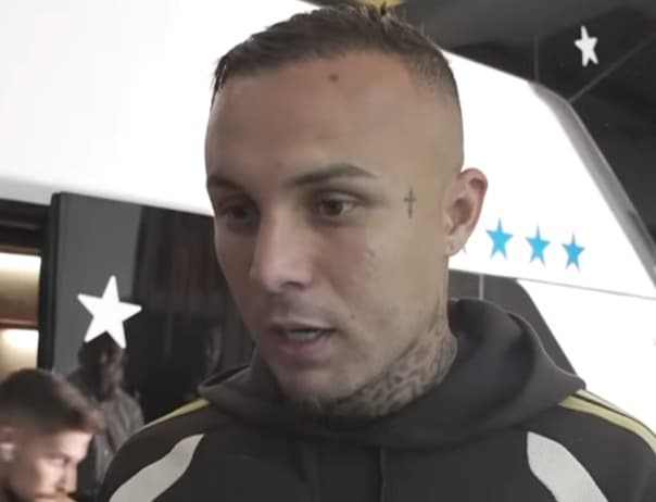 Cebolinha concede entrevista na chegada ao Morumbis para São Paulo x Flamengo