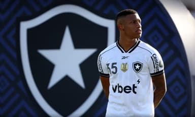 Danilo, do Botafogo, está na mira do Flamengo