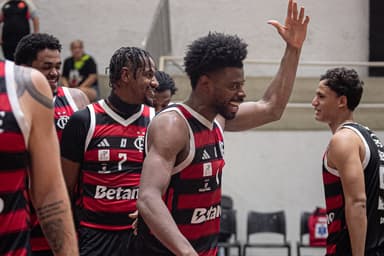 Flamengo venceu o Unifacisa no NBB após jogo difícil e de muita irregularidade