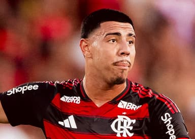 Iago em campo em Flamengo x Portuguesa pelo Carioca