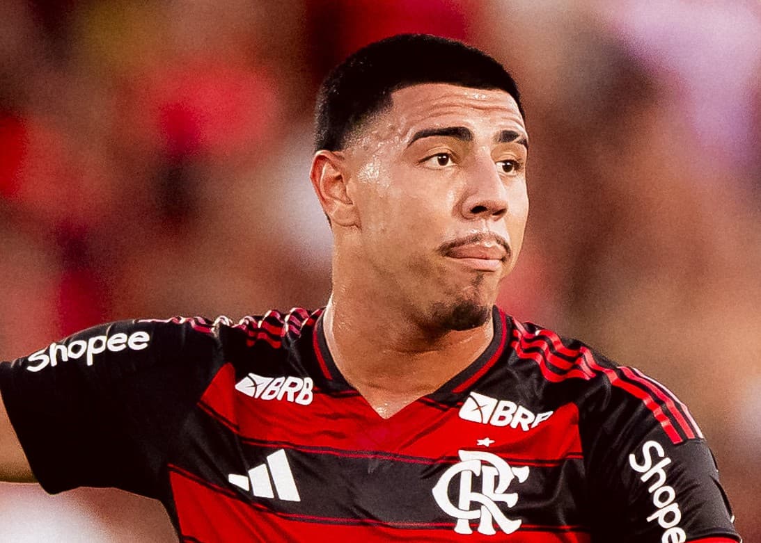 Iago em campo em Flamengo x Portuguesa pelo Carioca