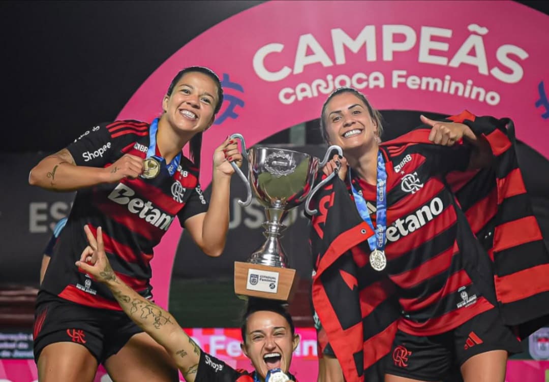 Monalisa e Djeni renovadas com o Flamengo