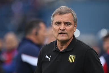 Aguirre no comando do Peñarol