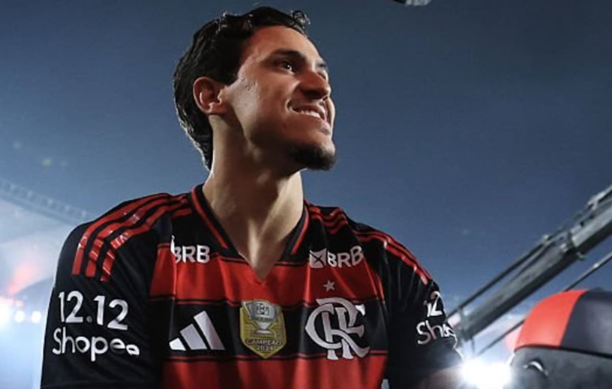 Pedro, atacante do Flamengo, comemora título do Brasileirão