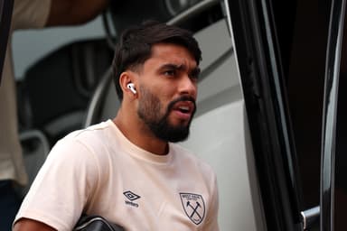 Lucas Paquetá em chegada do West Ham a jogo da Premier League