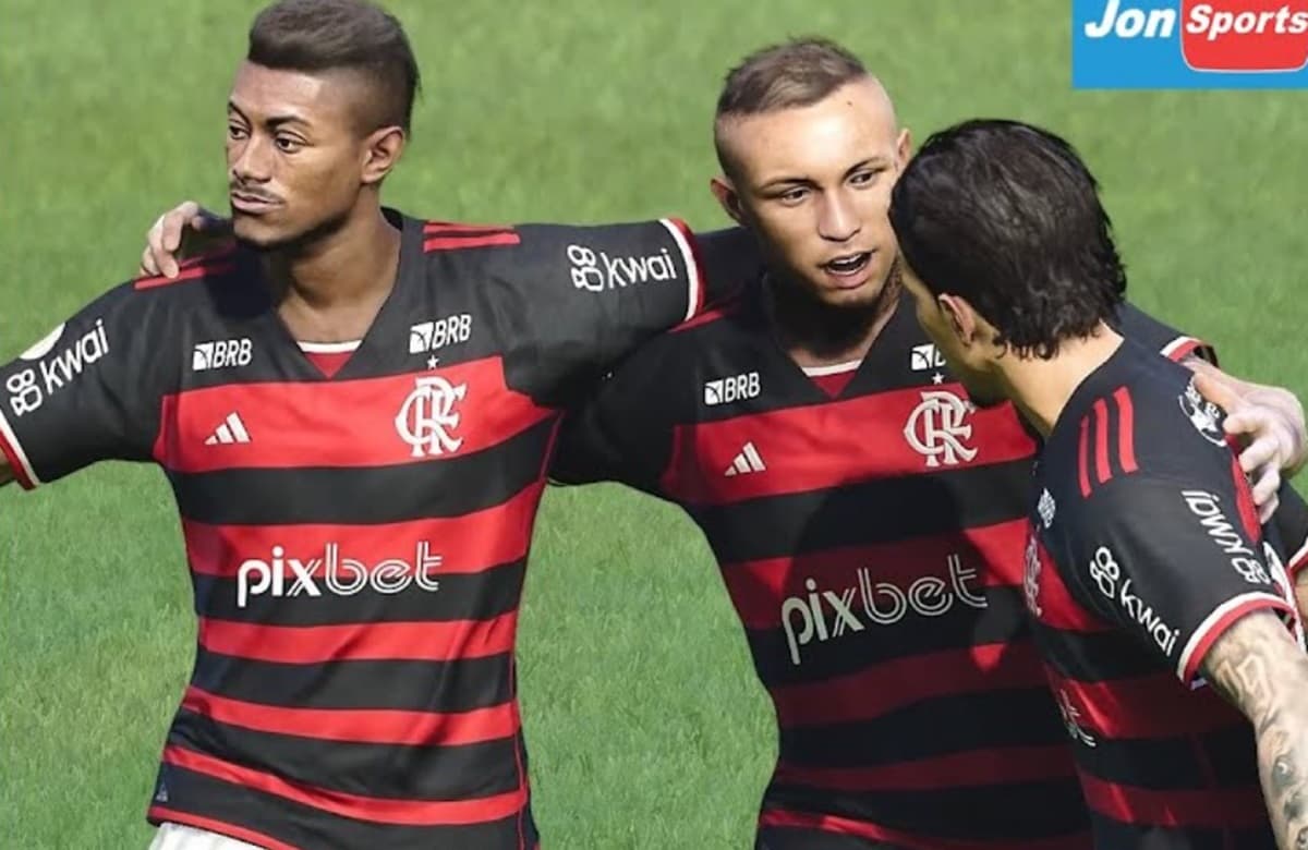 efootball antigo pes em gol do Flamengo no Brasileirão