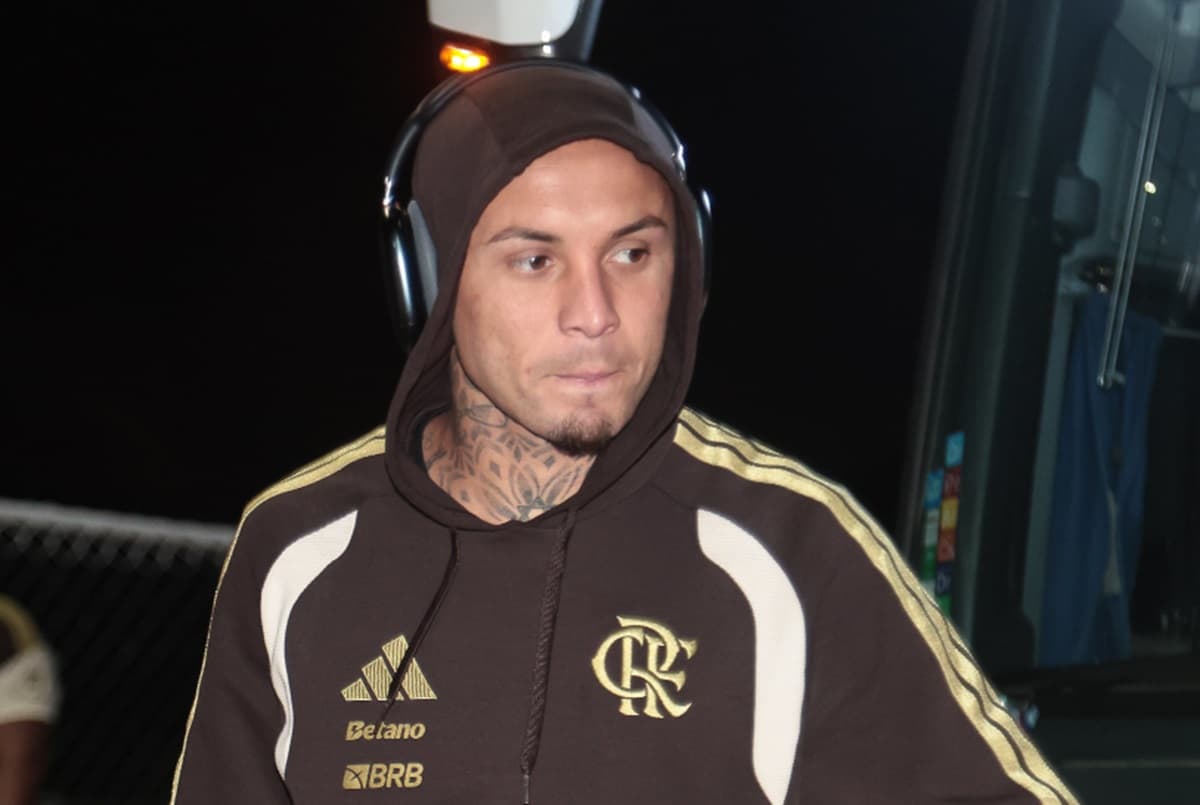 Everton Cebolinha antes de Flamengo x Vitória