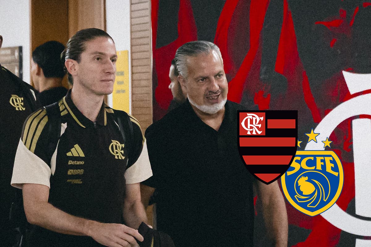 Filipe Luís e José Boto durante chegada ao Maracanã. Ao lado, os escudos de Flamengo e Sampaio Corrêa