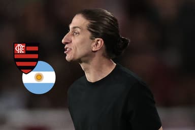 Filipe Luís durante Flamengo x Lanús, ao lado do escudo do Flamengo e bandeira da Argentina