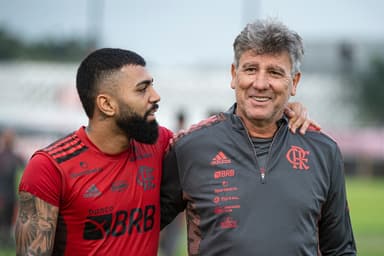 Gabigol e Renato Gaúcho durante treinamento do Flamengo