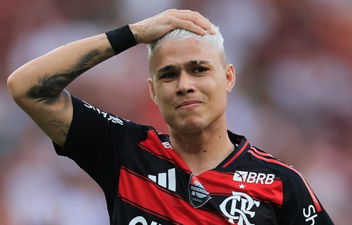 Luiz Araújo vai seguir como desfalque do Flamengo contra o Sampaio Corrêa