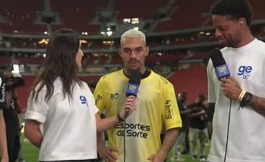 Matheuzinho faz declaração de amor ao Flamengo