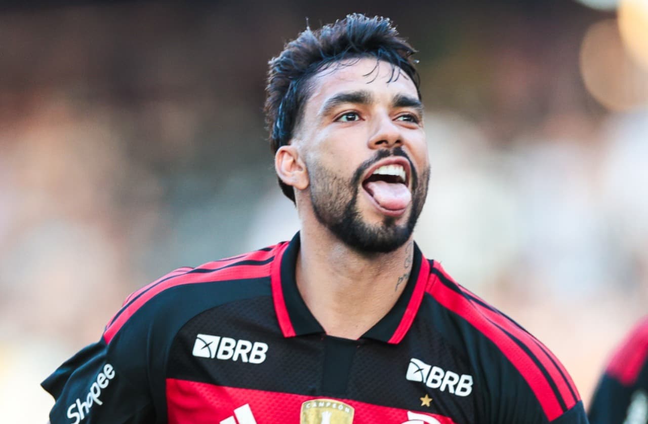 Paquetá comemorando primeiro gol pelo Flamengo após retorno.